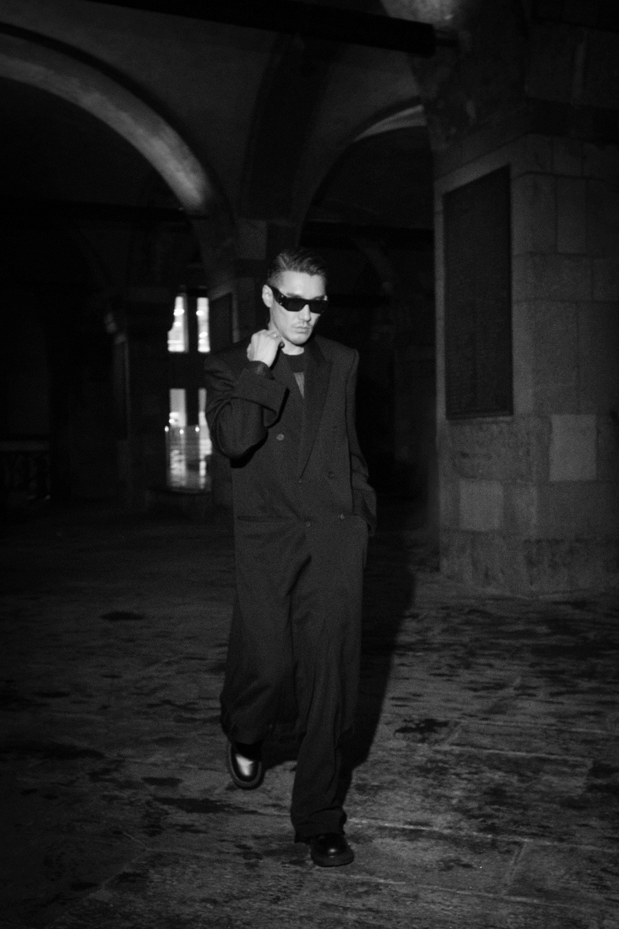 从伦敦到米兰时尚先锋胡兵为年轻力量保驾护航